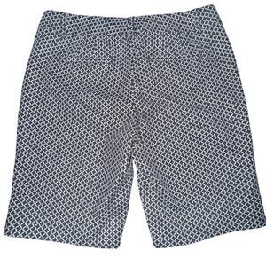 UEC WHITE HOUSE BLACK MARKET STRETCH BLACK & WHITE GEOMETRIC BERMUDA SHORTS SZ 8